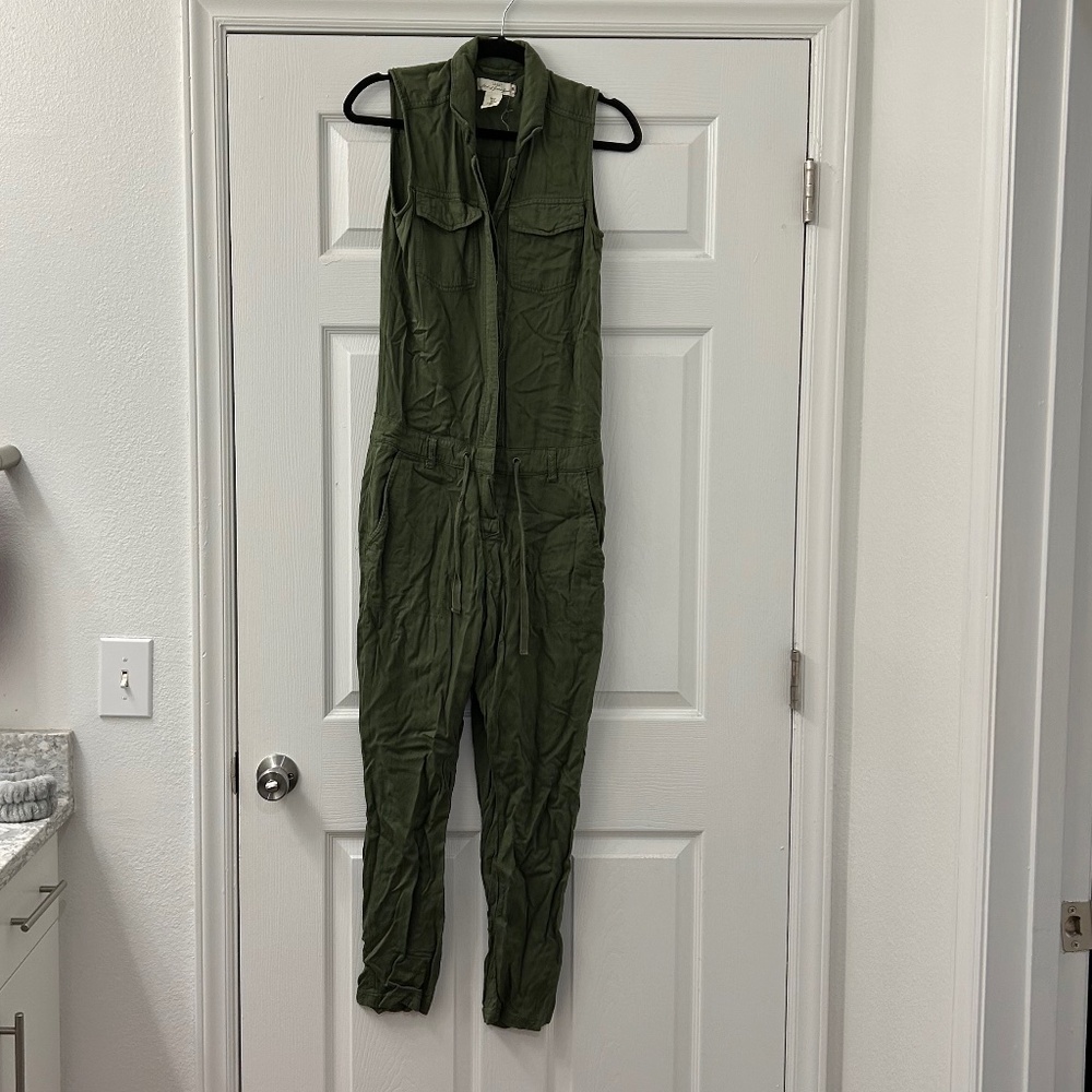 Short sleeve/sleeveless junpsuit